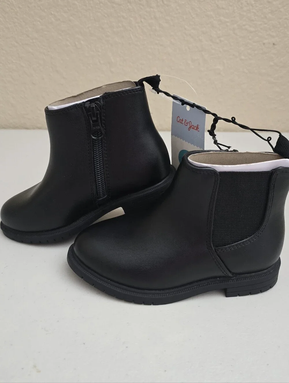 Cat & Jack Bootie *8*